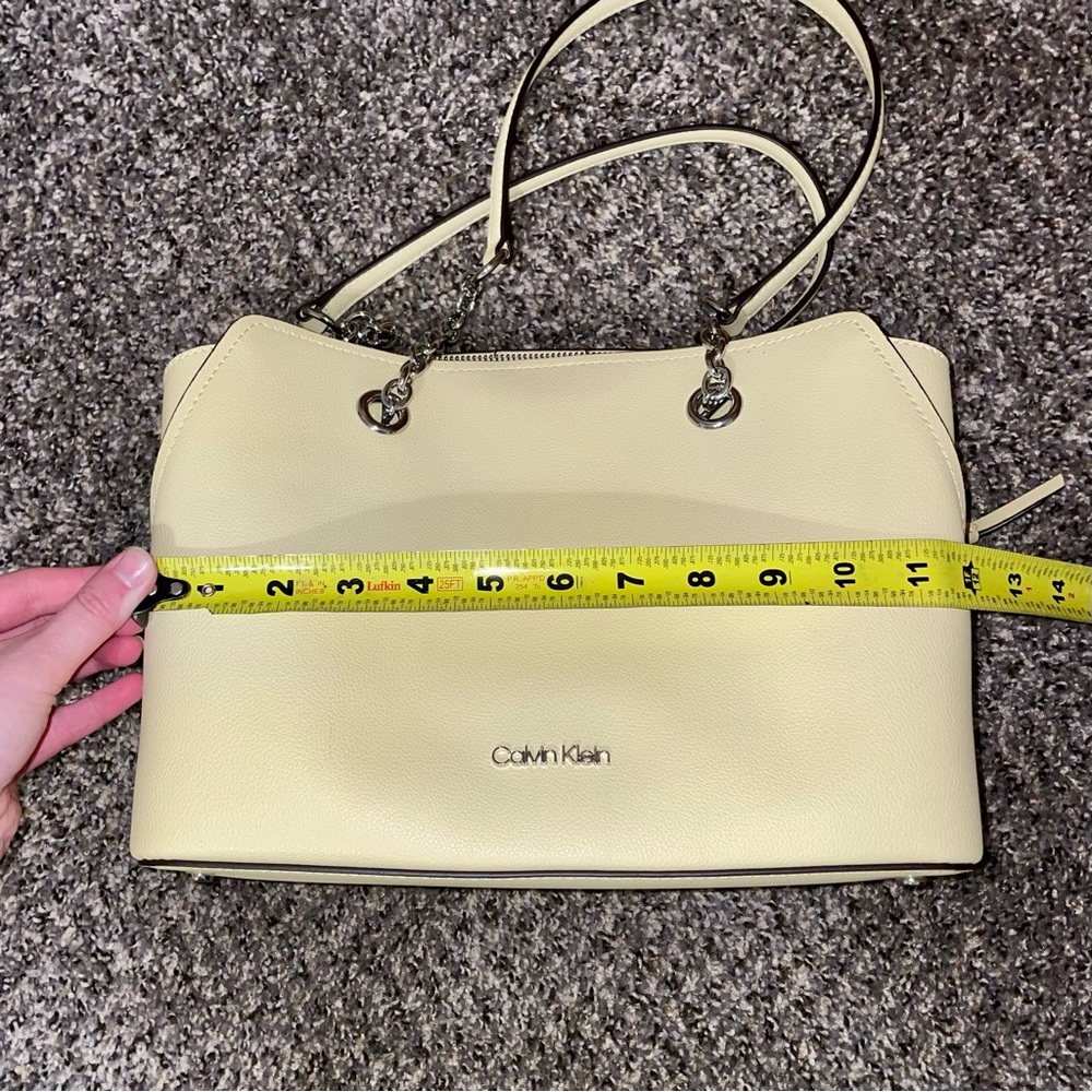 Calvin Klein Pale Yellow Pebble Leather Shoulder Bag - Picture 9 of 11